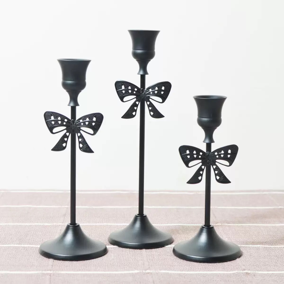 Artistic Home Accents